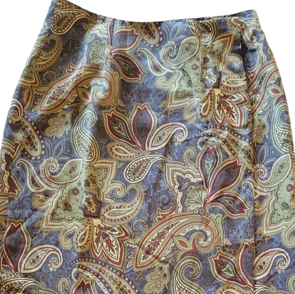 PAISLEY SILK WRAP SKIRT - Picture 3 of 7